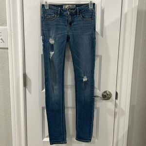 Hollister Skinny jeans
size 0S
W/24
L/29